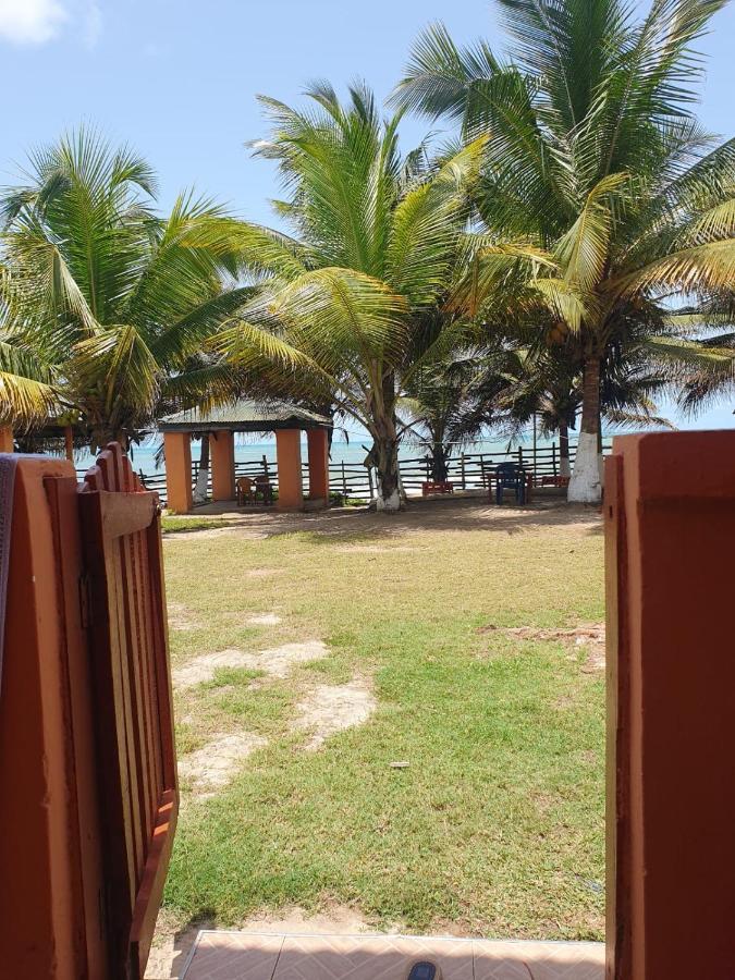 Comfort Beach Resort Biriwa Esterno foto