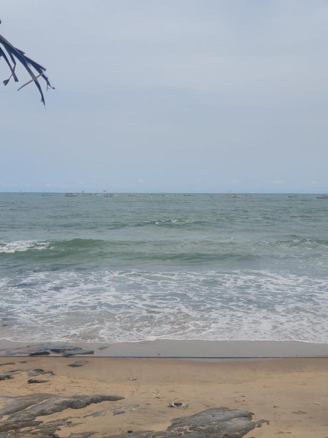 Comfort Beach Resort Biriwa Esterno foto