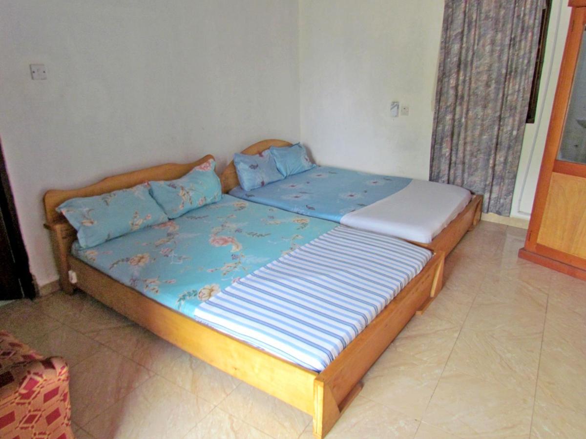 Comfort Beach Resort Biriwa Esterno foto